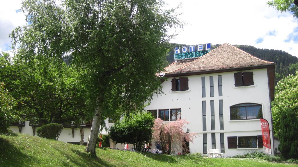 Hotel Restaurant Le Traineau Clelles Екстериор снимка