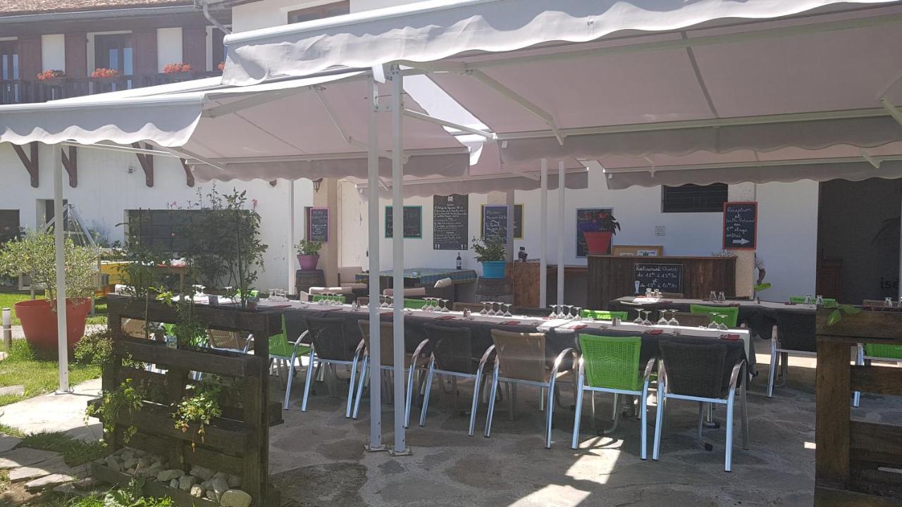 Hotel Restaurant Le Traineau Clelles Екстериор снимка