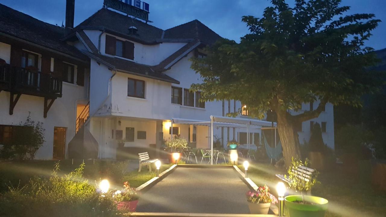 Hotel Restaurant Le Traineau Clelles Екстериор снимка