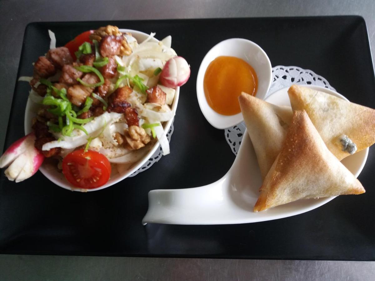 Hotel Restaurant Le Traineau Clelles Екстериор снимка